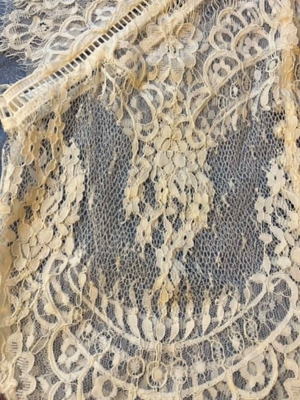 Catherine Deane Itala White Lace Bridal Top NWT Small - Picture 7 of 8